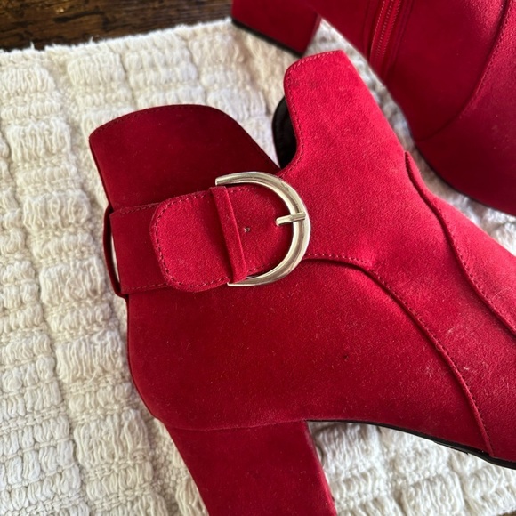 Jaclyn Smith Women's Dulce Fashion Bootie - Red Size 10 - Picture 4 of 12
